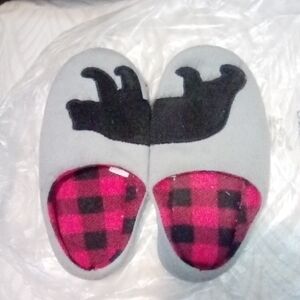 Wonder Nation_Kids Gray Bear design Slippers